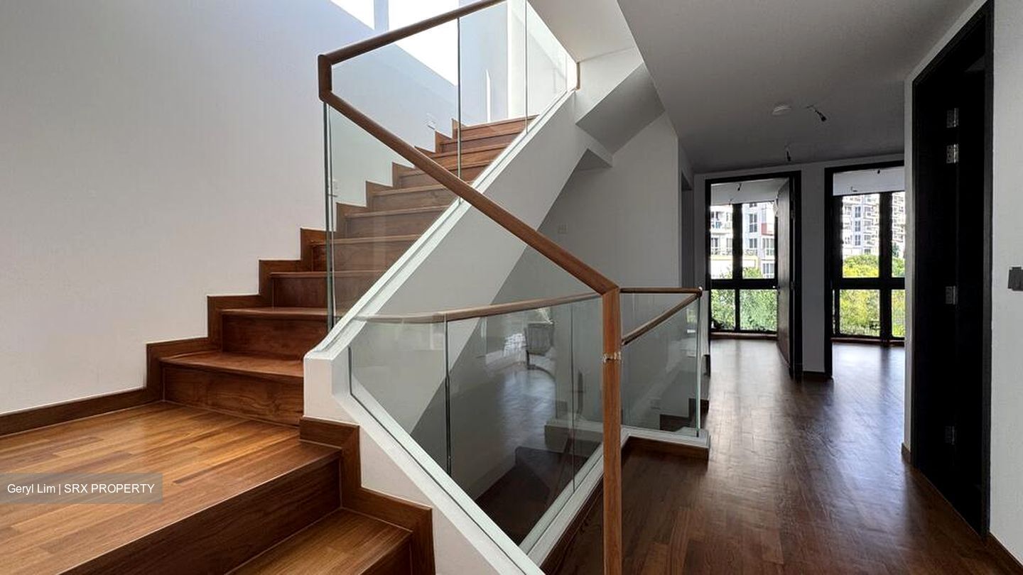 Jalan Loyang Besar (D17), Terrace #498352711